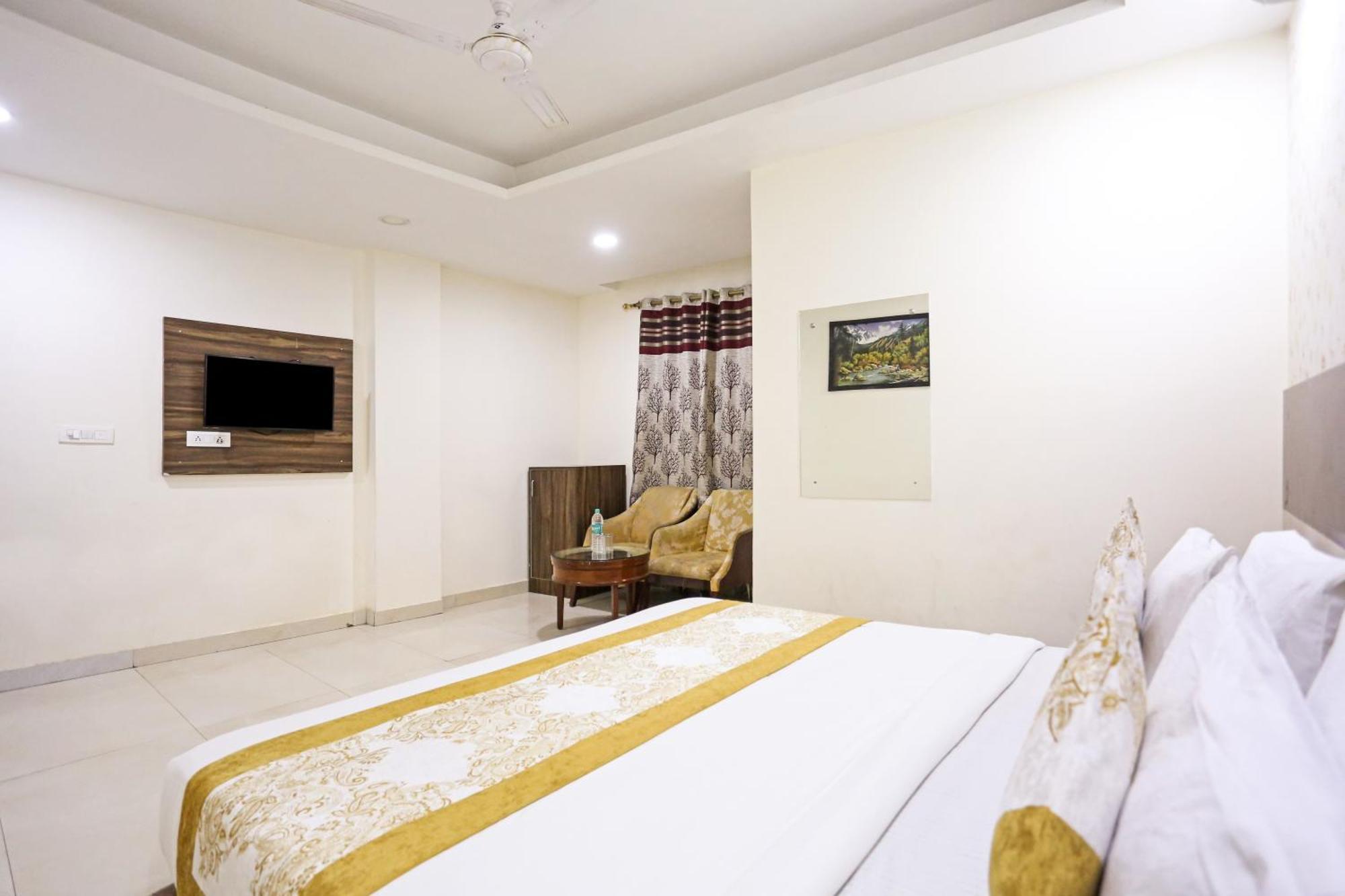 Hotel Happy Stay Delhi Airport Нью-Дели Экстерьер фото