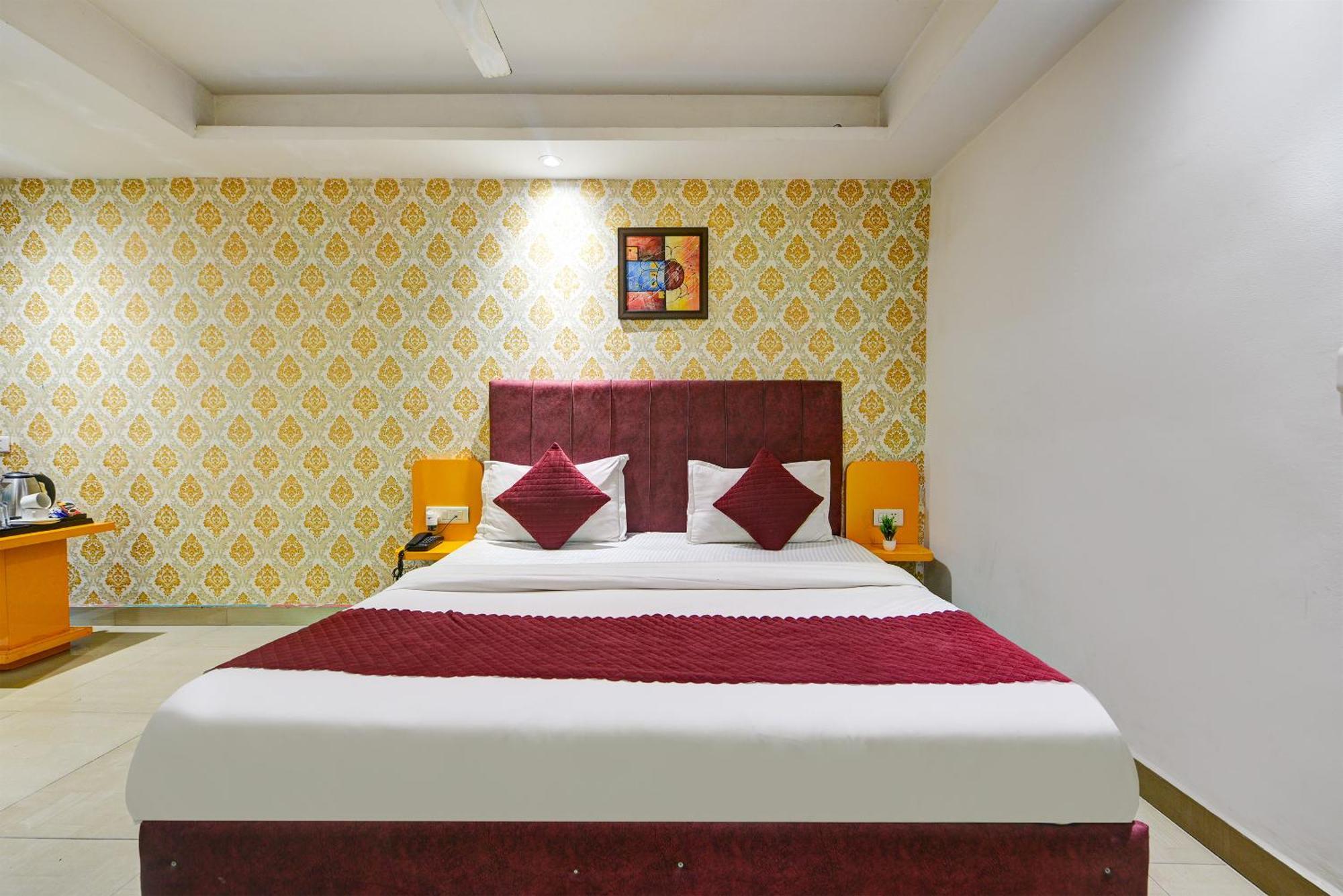 Hotel Happy Stay Delhi Airport Нью-Дели Экстерьер фото